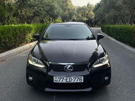 Lexus CT 200h