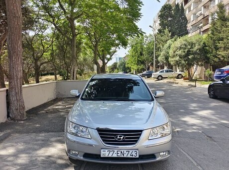 Hyundai Sonata 2009