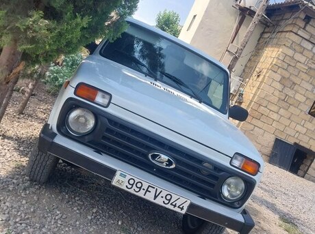 LADA (VAZ) Niva 2013