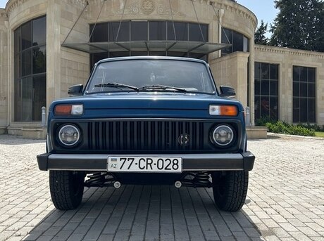 LADA (VAZ) Niva 2015