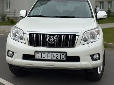 Toyota Land Cruiser Prado 2010