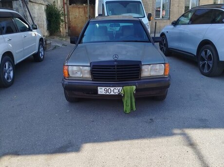Mercedes 190 1990