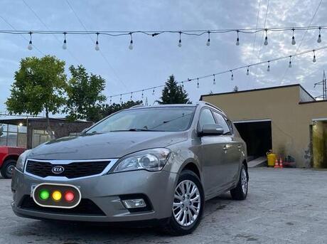 Kia  2010