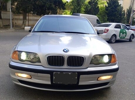 BMW 323 1999