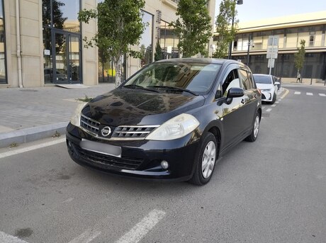 Nissan Tiida 2011