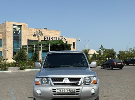Mitsubishi Pajero 2006