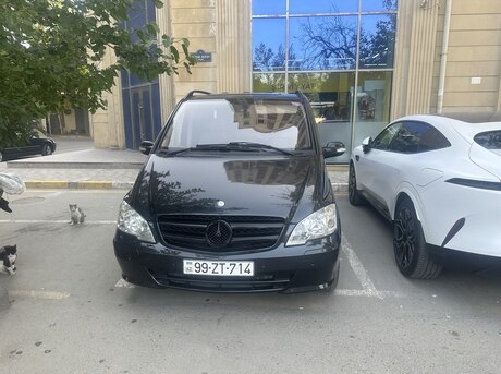 Mercedes Viano 2008