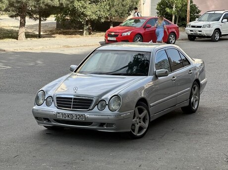Mercedes E 320 2000