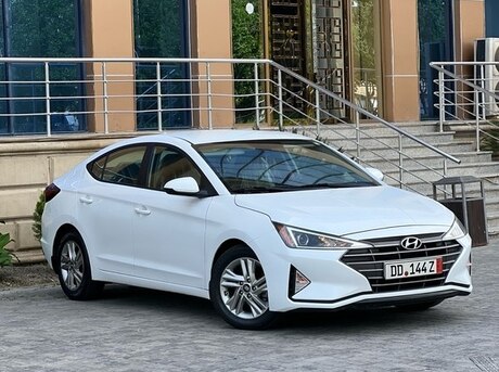 Hyundai Elantra 2020