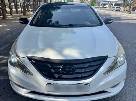 Hyundai Sonata 2010