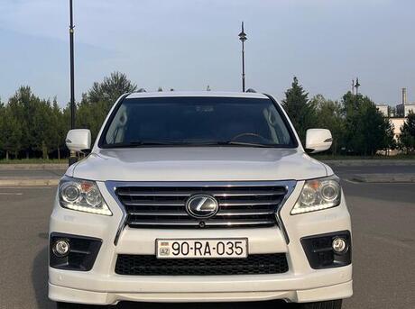 Lexus LX 570 2013
