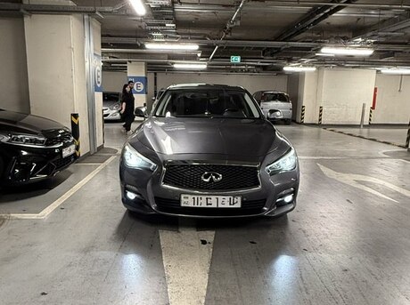 Infiniti Q50