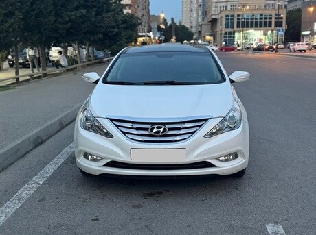 Hyundai Sonata 2010