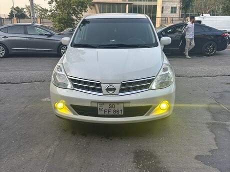 Nissan Tiida 2008