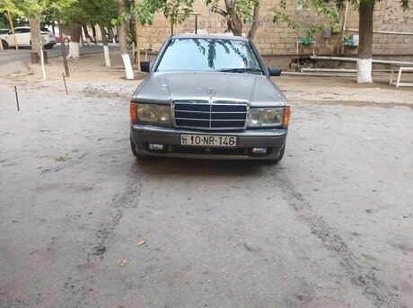 Mercedes 190 1989