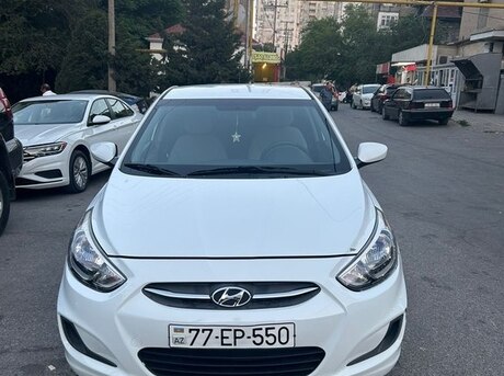 Hyundai Accent 2015