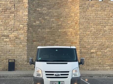 Ford Transit 2011