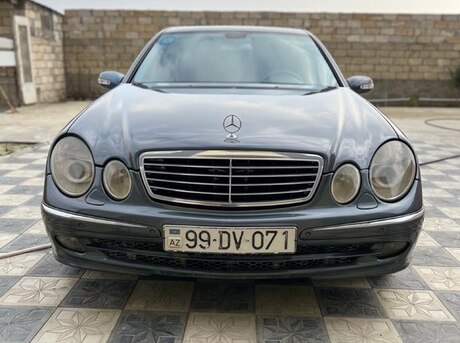 Mercedes E 220 d 2004