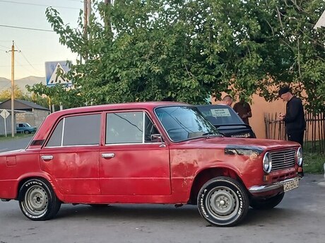 LADA (VAZ) 21011 1975