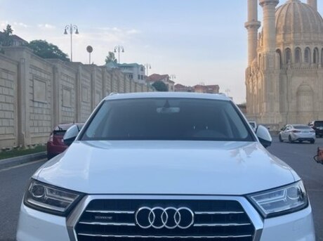 Audi Q7 2016