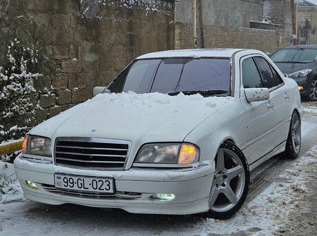 Mercedes C 230