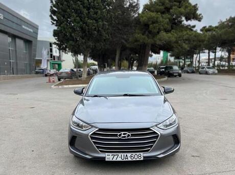 Hyundai Elantra 2018