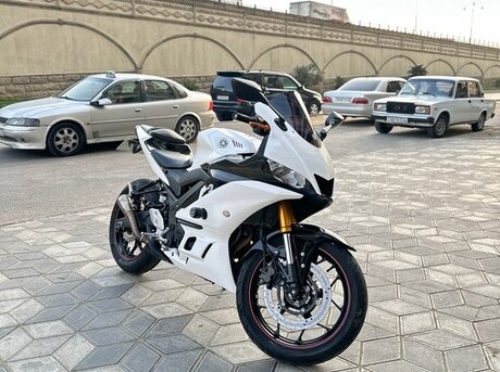 Yamaha YZF-R25