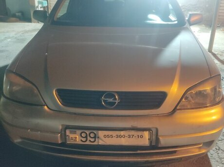 Opel Astra 2000