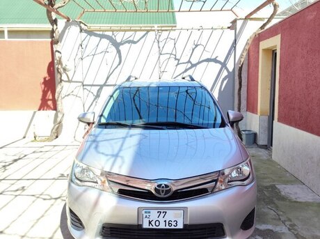 Toyota Corolla Fielder 2014