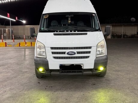 Ford Transit 2012
