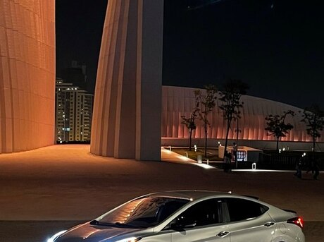 Hyundai Elantra 2015