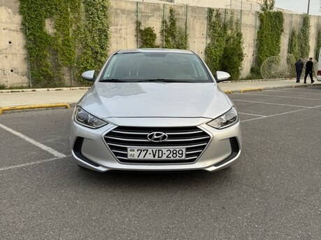 Hyundai Elantra 2016