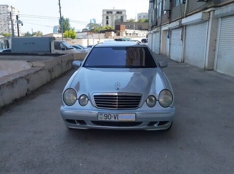 Mercedes E 220 d 2001