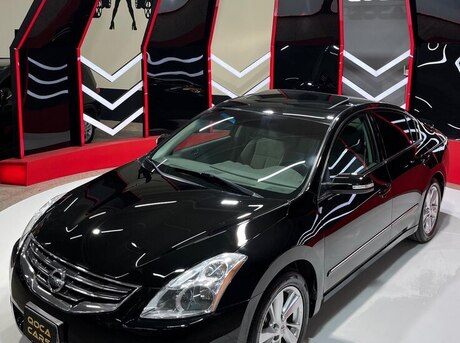 Nissan Altima 2012