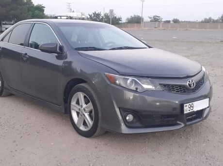 Toyota Camry 2012