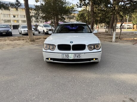 BMW 735