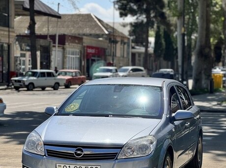 Opel Astra 2007