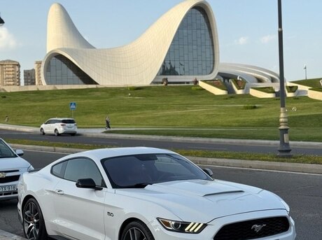 Ford Mustang 2015