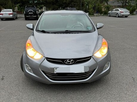 Hyundai Elantra 2011