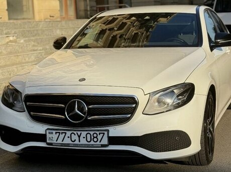 Mercedes E 200