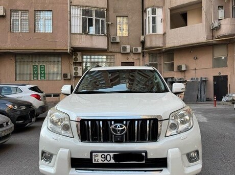 Toyota Land Cruiser Prado 2011