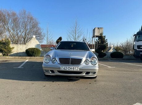 Mercedes E 240 2000