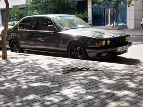 BMW 730 1989