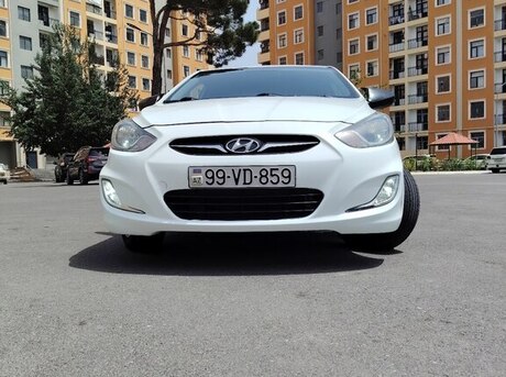 Hyundai Accent 2011
