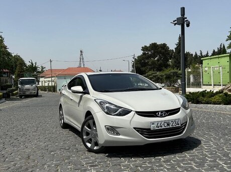 Hyundai Elantra 2013