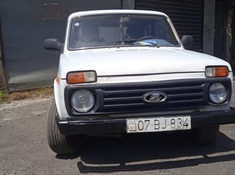 LADA (VAZ) Niva 2001