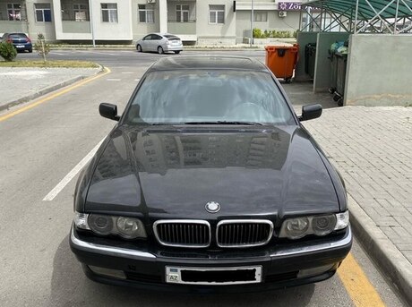 BMW 735 1999