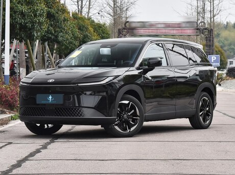 Toyota  2025
