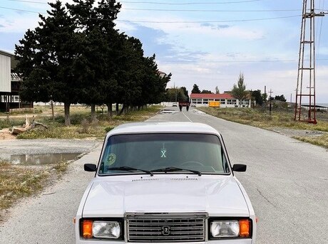LADA (VAZ) 2107 2005