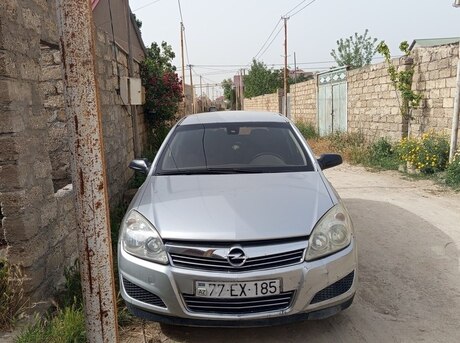 Opel Astra 2008
